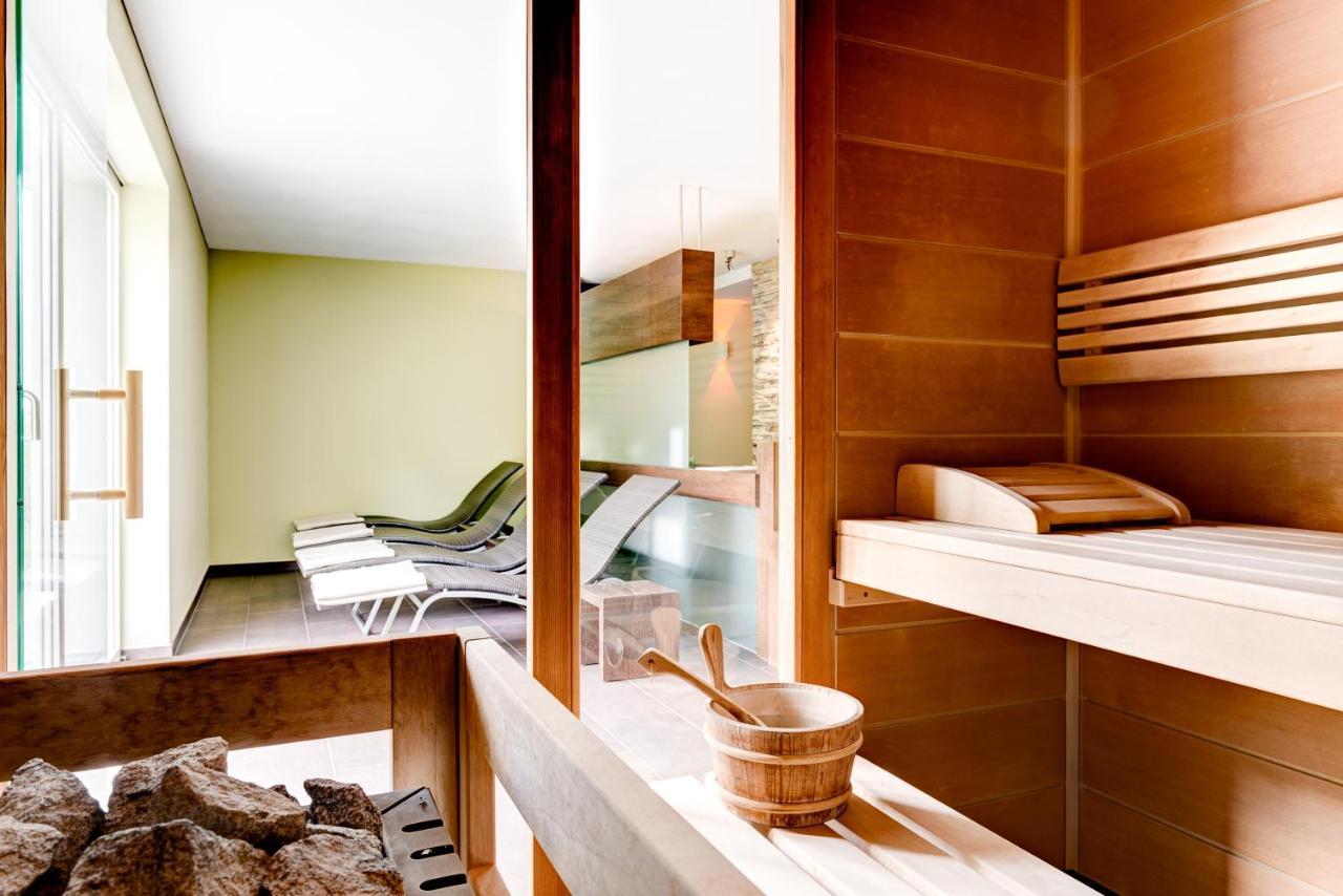 Hotel Gasthof Kreuz Sonntag Екстериор снимка