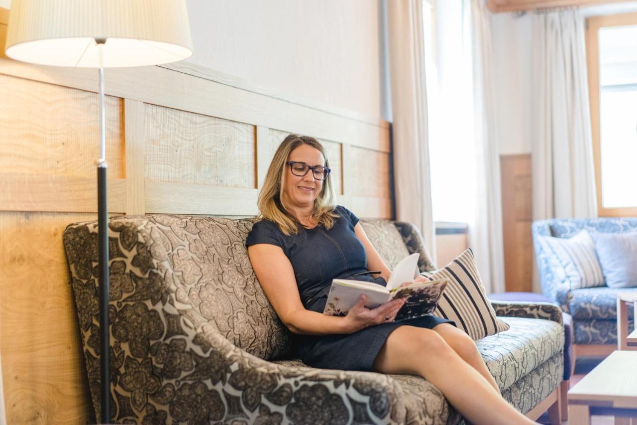 Hotel Gasthof Kreuz Sonntag Екстериор снимка